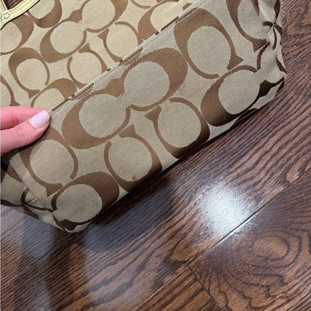 Vintage coach bag- classic brown tote - Picture 4 of 7